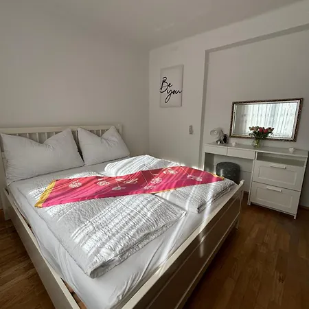 Wohnung See- Und Bergnaehe Gmunden Exterior photo